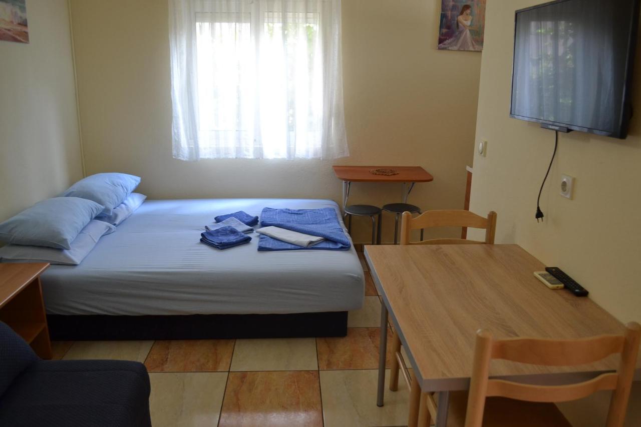 Apartments Milosevic Бар Экстерьер фото