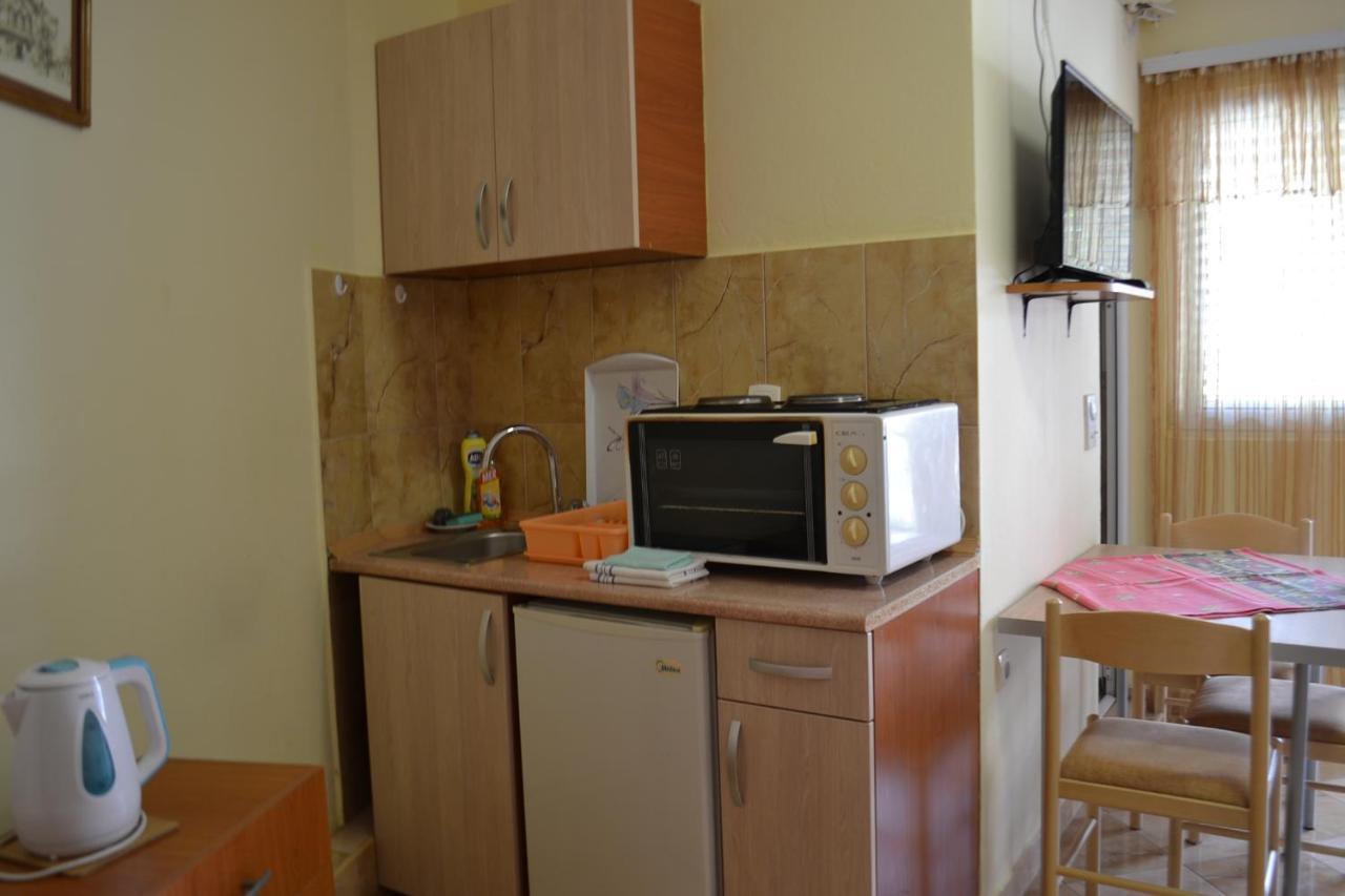 Apartments Milosevic Бар Экстерьер фото