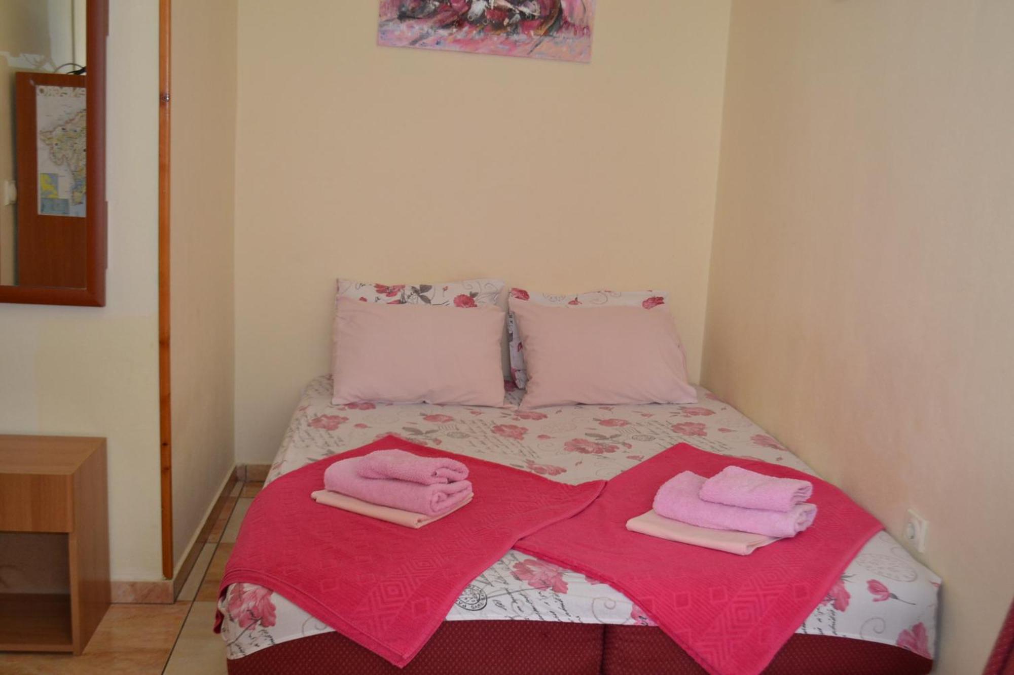Apartments Milosevic Бар Экстерьер фото